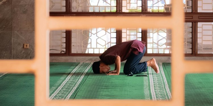 Urgensi Menuntut Ilmu dalam Islam: Mahasiswa sebagai Pewaris Peradaban