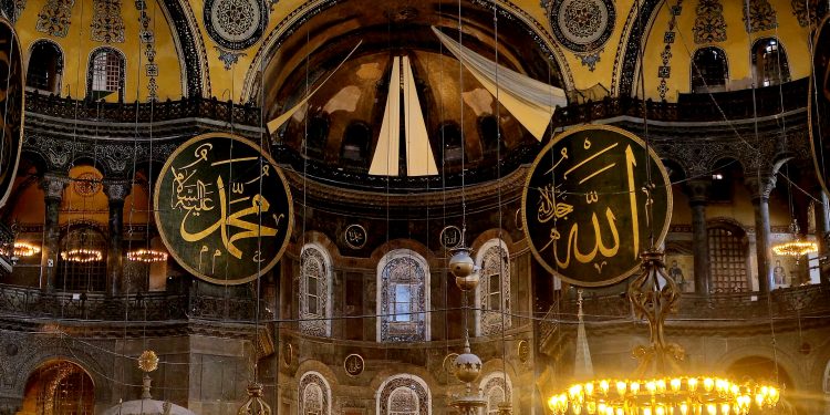 Urgensi Menuntut Ilmu dalam Islam: Mahasiswa sebagai Pewaris Peradaban