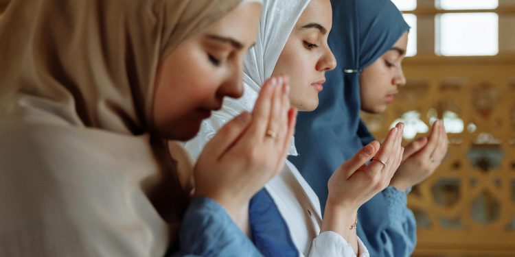 Urgensi Menuntut Ilmu dalam Islam: Mahasiswa sebagai Pewaris Peradaban