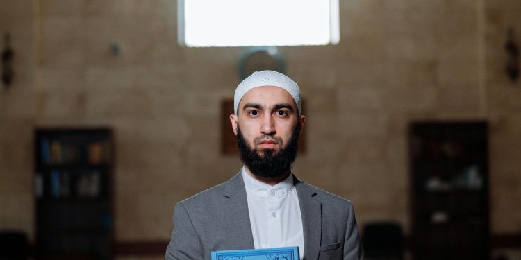 Urgensi Menuntut Ilmu dalam Islam: Mahasiswa sebagai Pewaris Peradaban